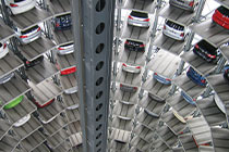 每日大赛前线:赛车漂移遇上极昼版风格:奖杯花落——冠军采访金句频出